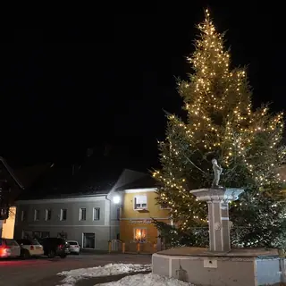 Mittelalterlicher Weihnachtsmarkt am Wittelsbacherplatz in München