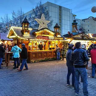 Christkindlmarkt am Alten Rathaus in Deggendorf