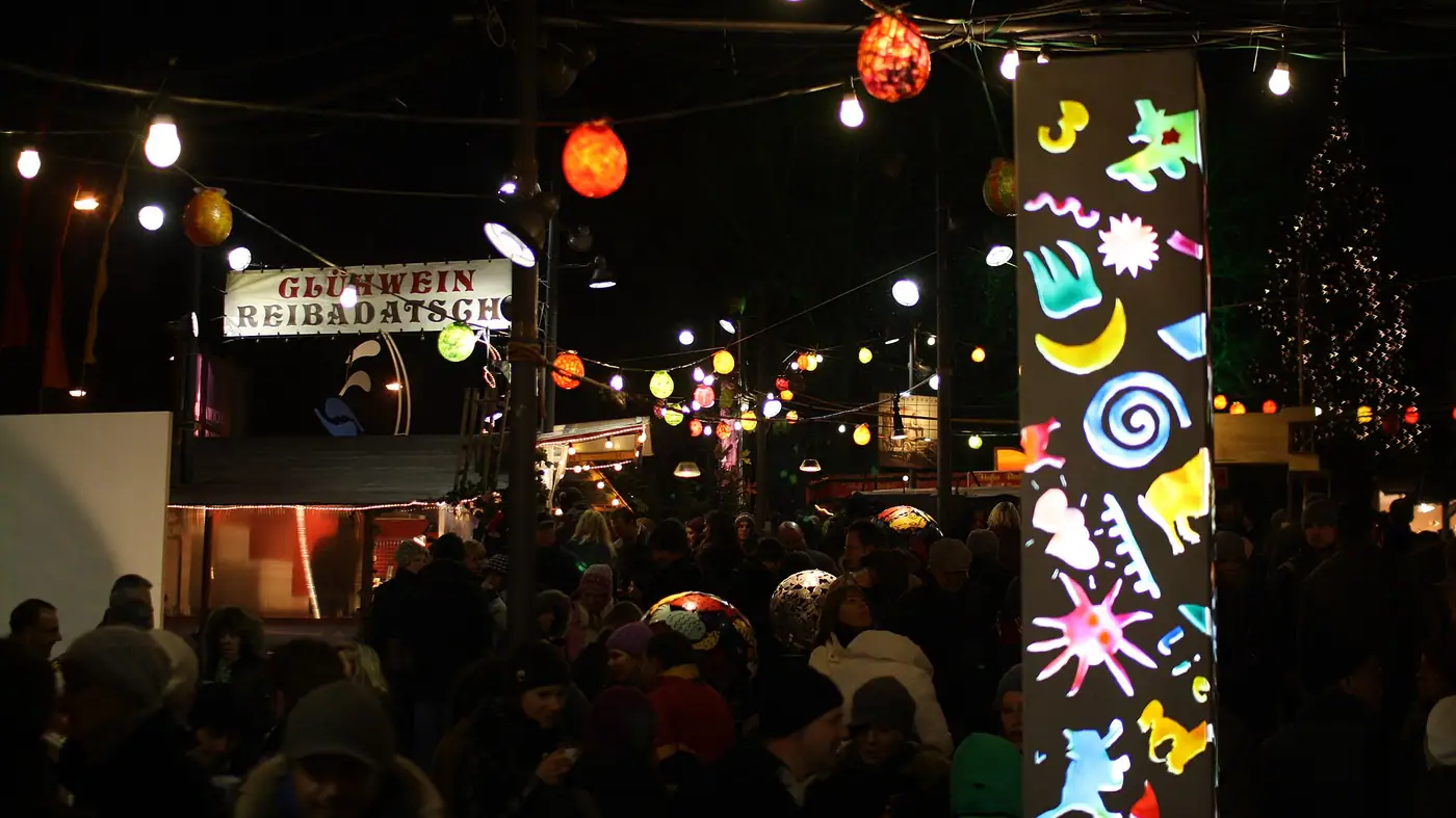 Schwabinger Weihnachtsmarkt in München